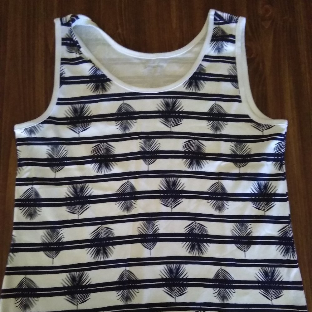 Nwot Land's End Tank Size L